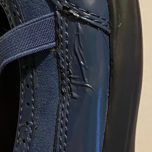 Lands End Size 7 Blue Patent Leather Mary Janes - Picture 2 of 7